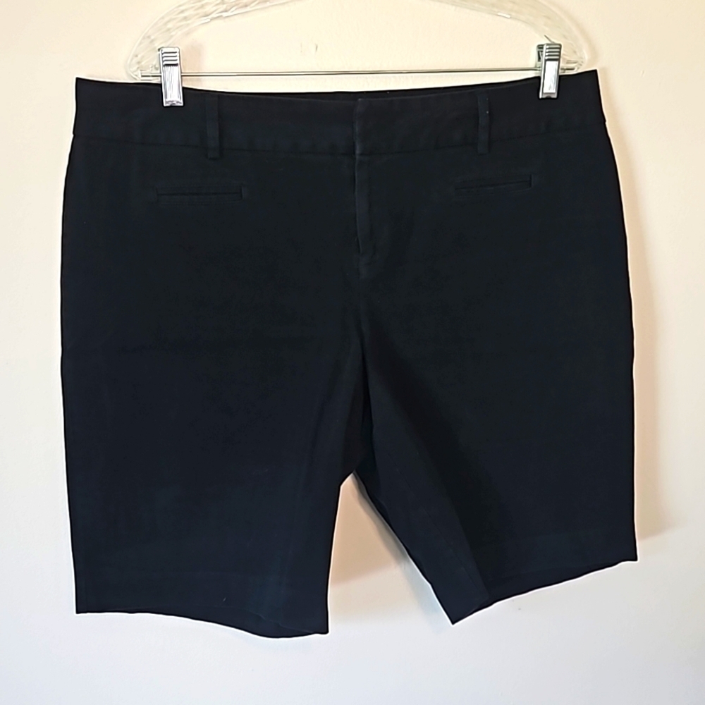 Inc International Concepts Black Bermuda Shorts Size 16